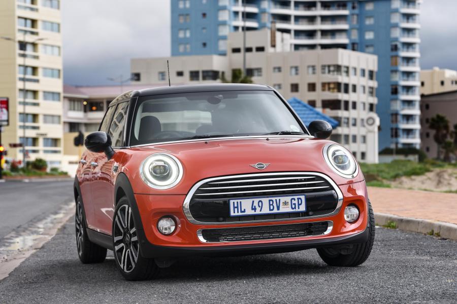  Mini Cooper 5-Door (F56) 2018 года  (ZA) (фото 7 из 32)